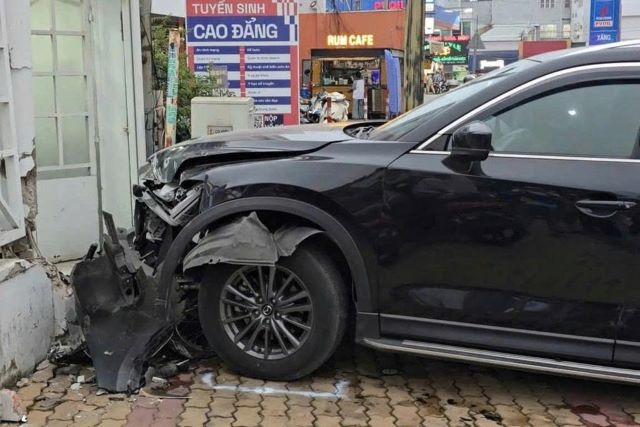 o-to-huc-vang-loat-xe-may-o-tphcm