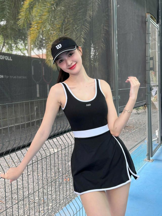 nhan-sac-a-hau-sinh-nam-2003-duoc-ghep-doi-voi-cau-thu-dinh-bac-5