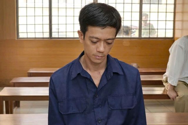 nguoi-dan-ong-tat-axit-4-cap-tren-2