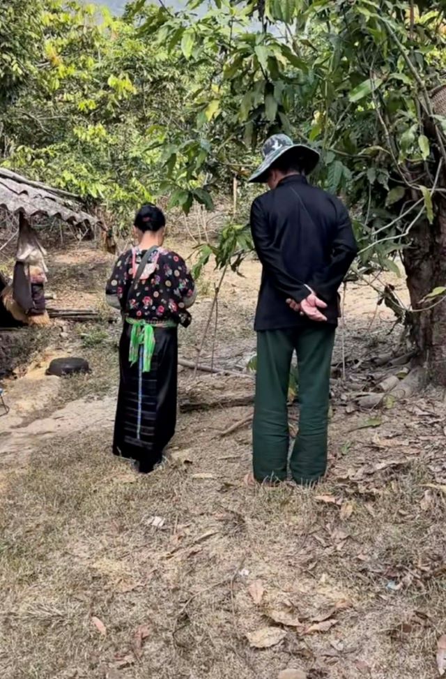 cu-ong-73-tuoi-vuot-1500-km-ruoc-ban-gai-quen-qua-mang-ve-song-chung-3