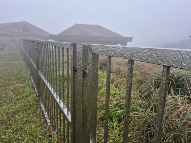 can-canh-lop-bang-gia-xuat-hien-tren-dinh-mau-son-1