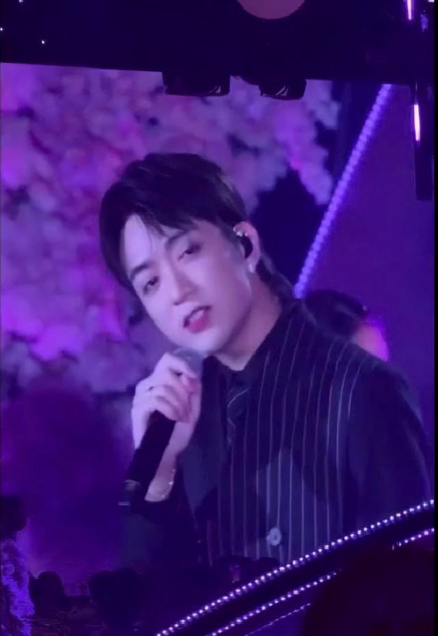 khach-moi-dam-cuoi-a-hau-phuong-nhi