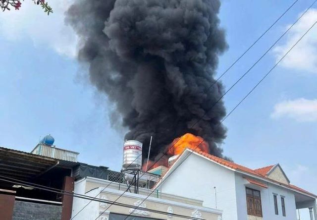 chay-xe-bon-cho-xang-dau-3