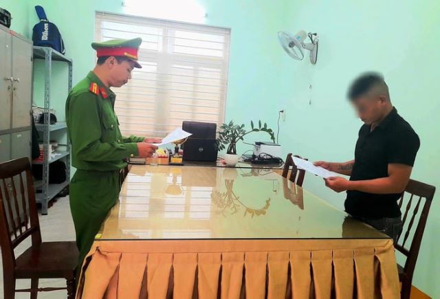 bi-khoi-to-vi-trom-xe-cua-chinh-minh-1