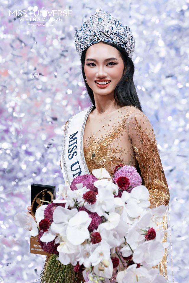 hoa-hau-quynh-anh-1