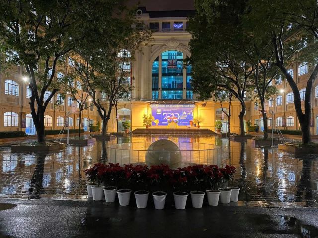 nha-giao-nhan-dan-nguyen-trong-vinh-3