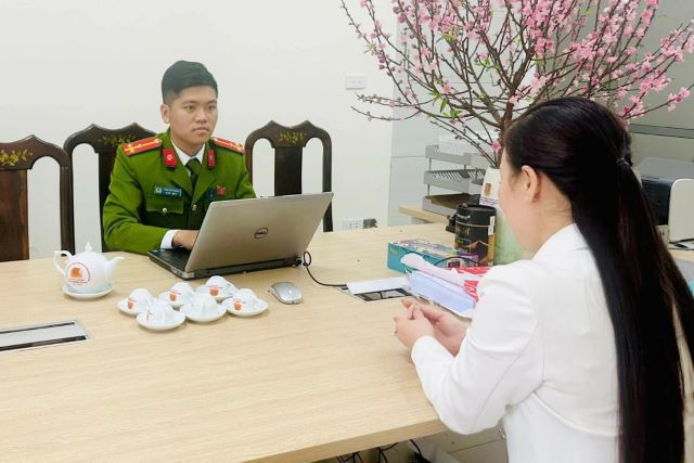 tai-xe-dieu-them-o-to-chan-xe-nguoi-khac