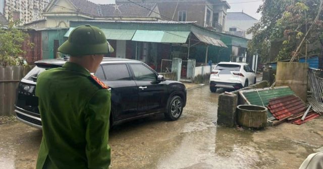 tai-xe-dieu-them-o-to-chan-xe