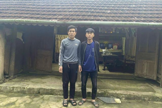 hai-cha-con-ngu-dan-cuu-nguoi-chim-do