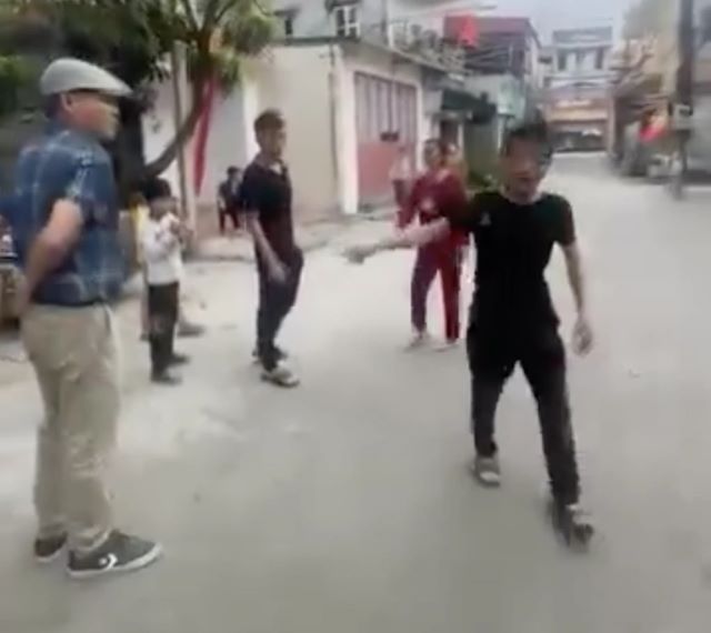 thu-tien-do-xe-trai-phep