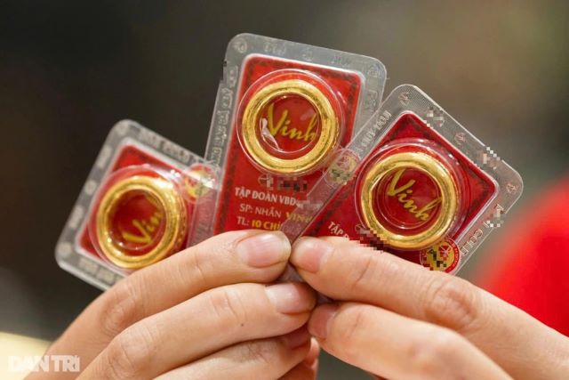 mua-vang-ngay-via-than-tai