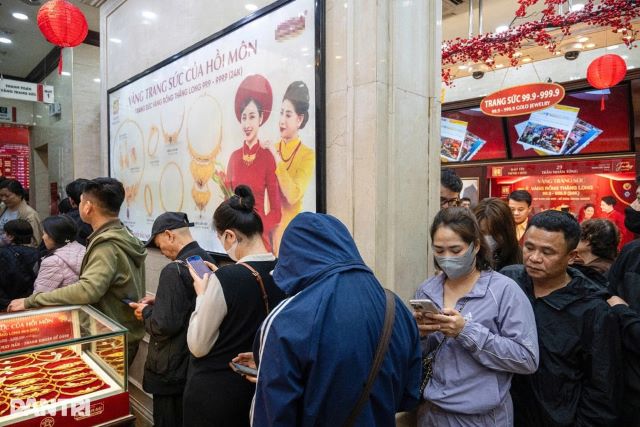 mua-vang-via-than-tai