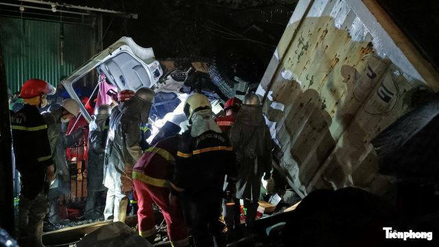 tai-nan-o-to-tai-va-tau-hoa