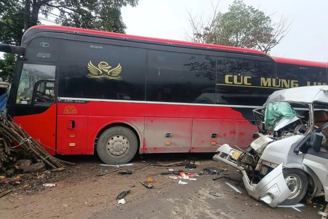 tai-nan-2-xe-khach-lang-son