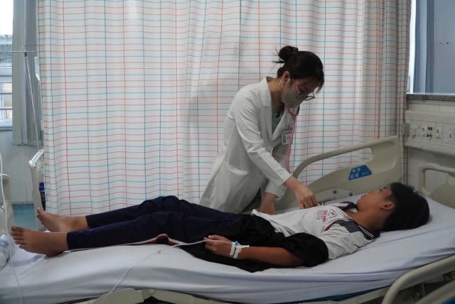 benh-nhan-nhap-vien-sau-an-banh-mi