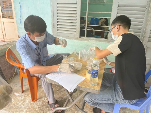 kiem-tra-quan-banh-mi-ngo-doc