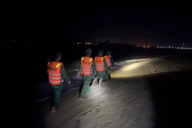 thi-the-du-khach-mat-tich