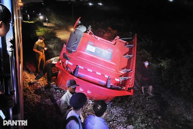 tai-nan-tau-hoa-xe-dau-keo