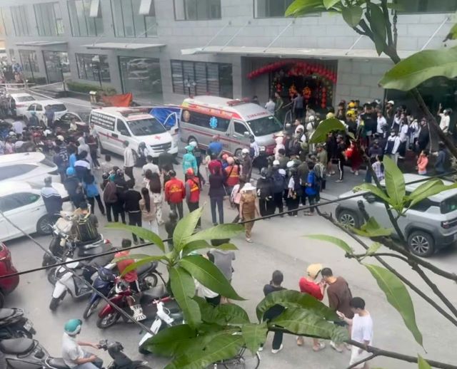 nguoi-phu-nu-roi-tang-cao