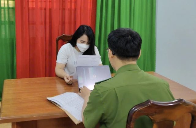 chu-kenh-youtuber-bi-phat-vi-dua-tin-sai-su-that