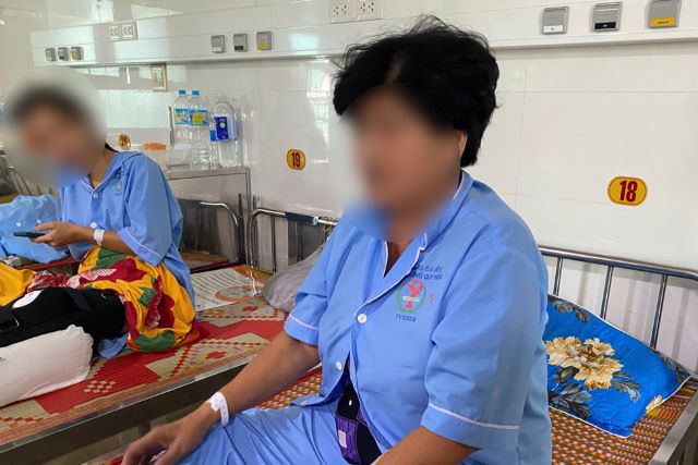 nguoi-phu-nu-bi-danh-nhap-vien