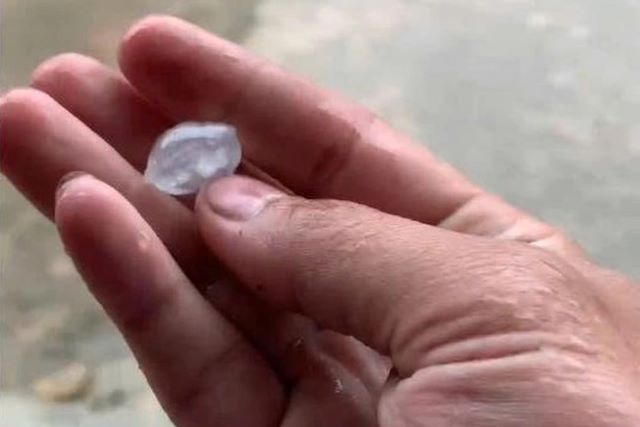 mua-da-da-nang-bat-thuong