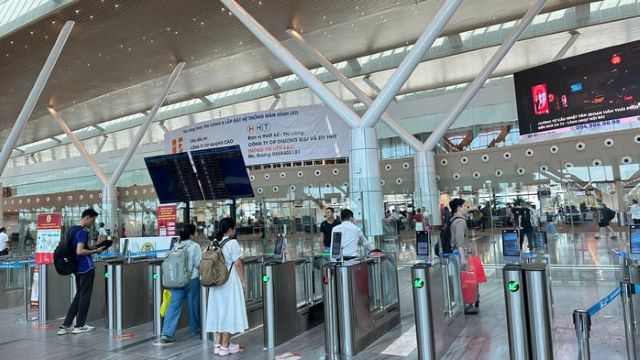 san-bay-tan-son-nhat