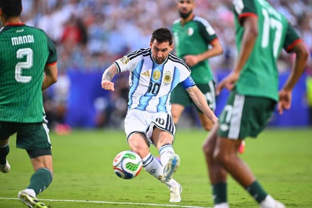 messi-hat-trick