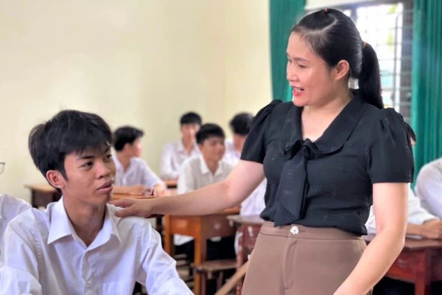lop-hoc-khong-chuyen-o-ha-tinh-co-9-diem-10-toan-2