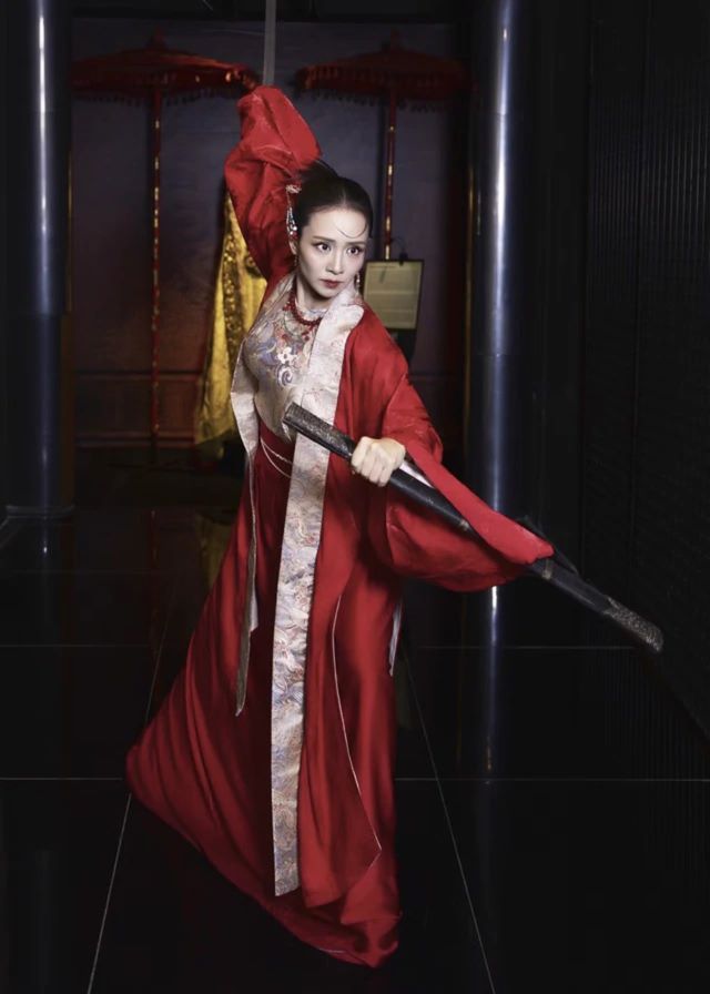 van-dong-vien-nguyen-thuy-hien-3