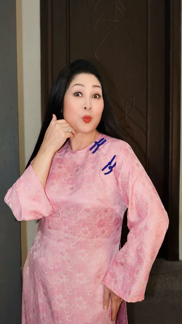 nsnd-hong-van-2