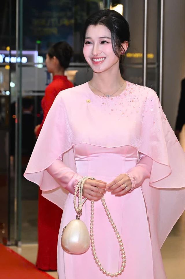 phuong-nhi-2