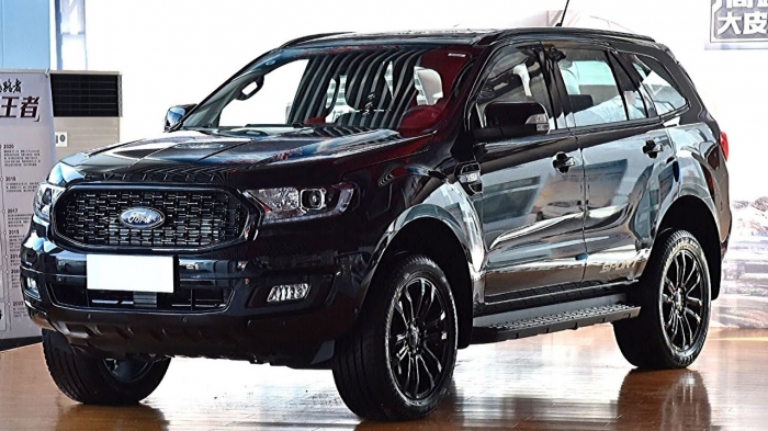Ford Everest giảm giá siêu hời, cạnh tranh cực ‘gắt’ với Hyundai Santa Fe, Toyota Fortuner ảnh 1
