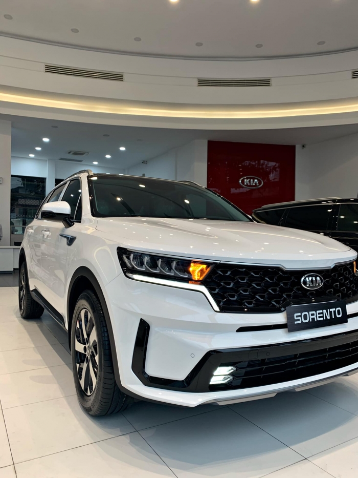 Kia Sorento 2021 chính thức lên kệ: Tràn ngập ưu đãi, quyết ‘soán ngôi’ Toyota Fortuner, Honda CR-V ảnh 1