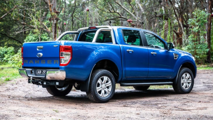 Ford Ranger giảm giá