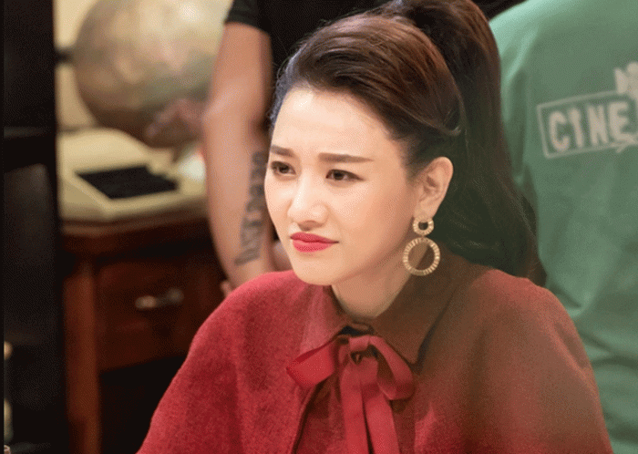 Tin-trua-12-5-canh-ngoc-trinh-dang-cam-cui-cho-con-an-anh-ly-nha-ky-lo-bung-bau-vuot-mat