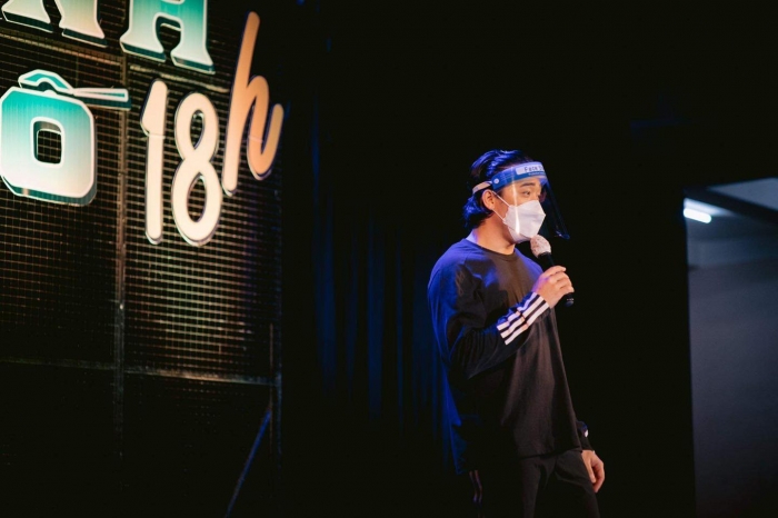 Xuat-hien-clip-tran-thanh-thnag-thung-boc-phot-hari-won-tren-song-truyen-hinh-khien-cdm-xon-xao