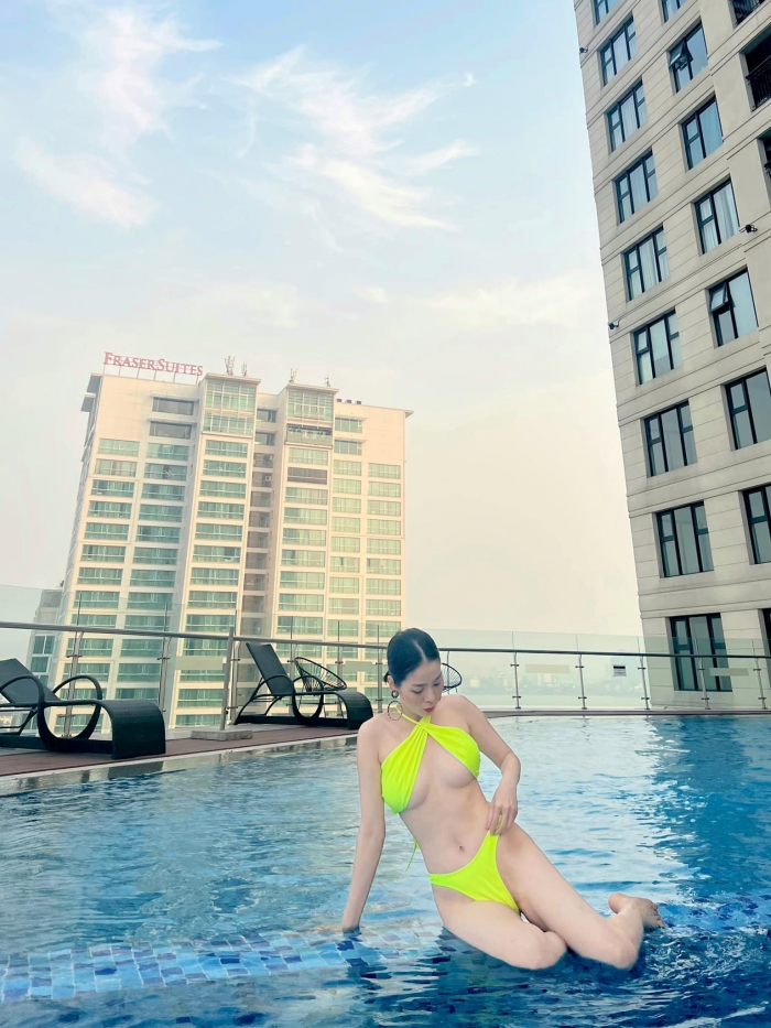 Le-quyen-co-cach-dap-tra-khong-ngo-khi-bi-nhac-chinh-sua-anh-dien-bikini-lo-lieu-5