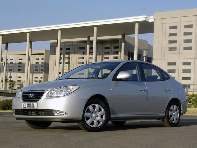 Hyundai triệu hồi 430.000 xe Elantra vì lo ngại xe dễ cháy nổ, gây hoang mang cho người tiêu dùng