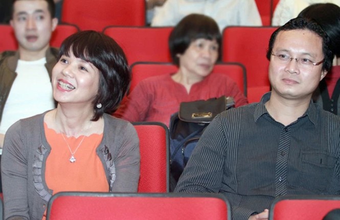 Hé lộ danh tính chồng kín tiếng khiến MC Diễm Quỳnh trở thành “người phụ nữ quyền lực” của VTV