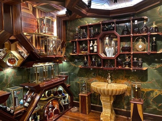 0_worldsmostvaluablewhiskycollection