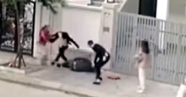 cong-an-xac-minh-vu-nguoi-dan-ong-bi-danh-da-man-tren-duong-o-ha-noi-2209