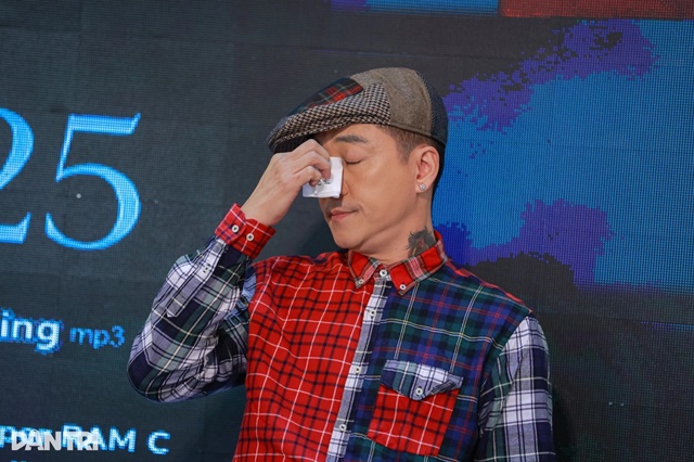 albumchamtuanhung-5jpg-1765720009428_11zon