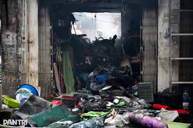 chay-cho-dinh-cong12jpg-1766452473301_11zon