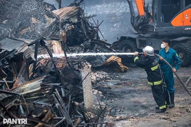 chay-cho-xanh-dinh-cong-3jpg-1766455570594_11zon