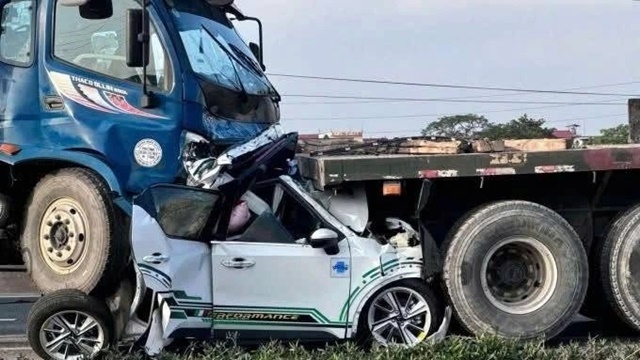 tai_nan_lien_hoan_o_quoc_lo_5_11zon