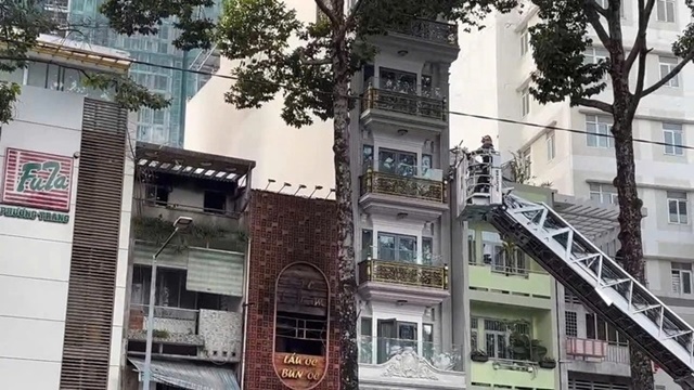 305bfd4d-0b14-4906-88ff-35583d85063c-17648985509465477191_11zon