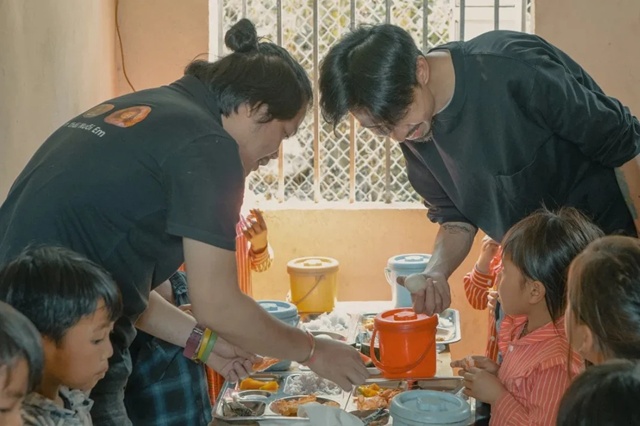 den-hoang-hoa-trung-1622_11zon