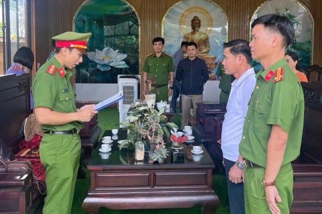 le-anh-tuan-ao-trang-da-bi-khoi-to-va-bat-tam-giam-anh-duy-hai-edited-1751425702670_11zon