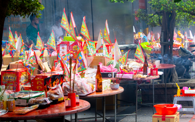 mam-cung-chay-ram-thang-7-am-lich-vuong-hau-mary-17569175306801896374850-1756956690168-17569566907801151091671